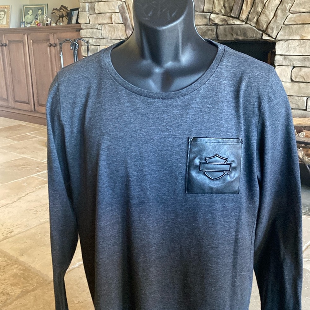 XL Ladies Harley Davidson T shirt. Soft material. Slightly used but well kept.